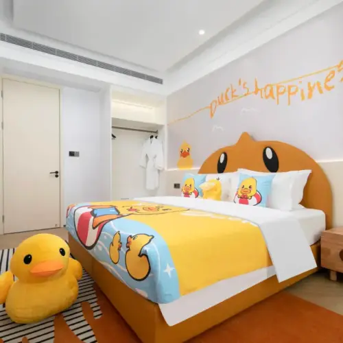 Child-Friendly Parent-Child Three-Bedroom Suite | Home-Style Gathering | Kids Bathtub | Spacious Activity Area