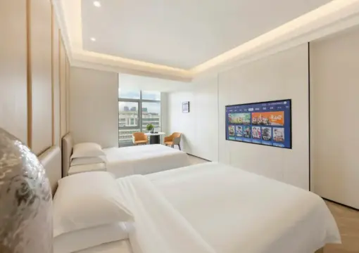 Elegant 2-Bed Room