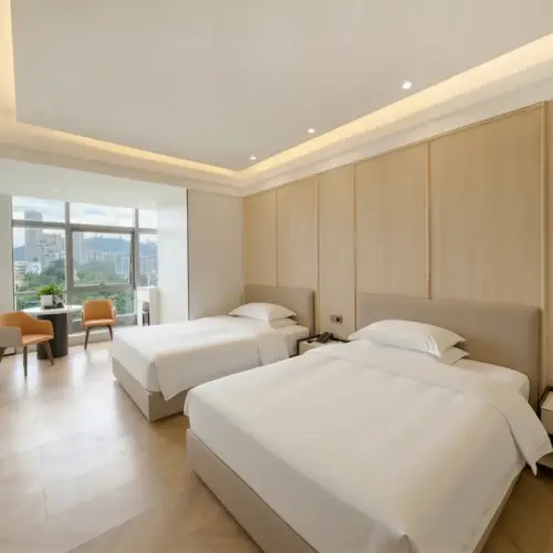 Elegant 2-Bed Room