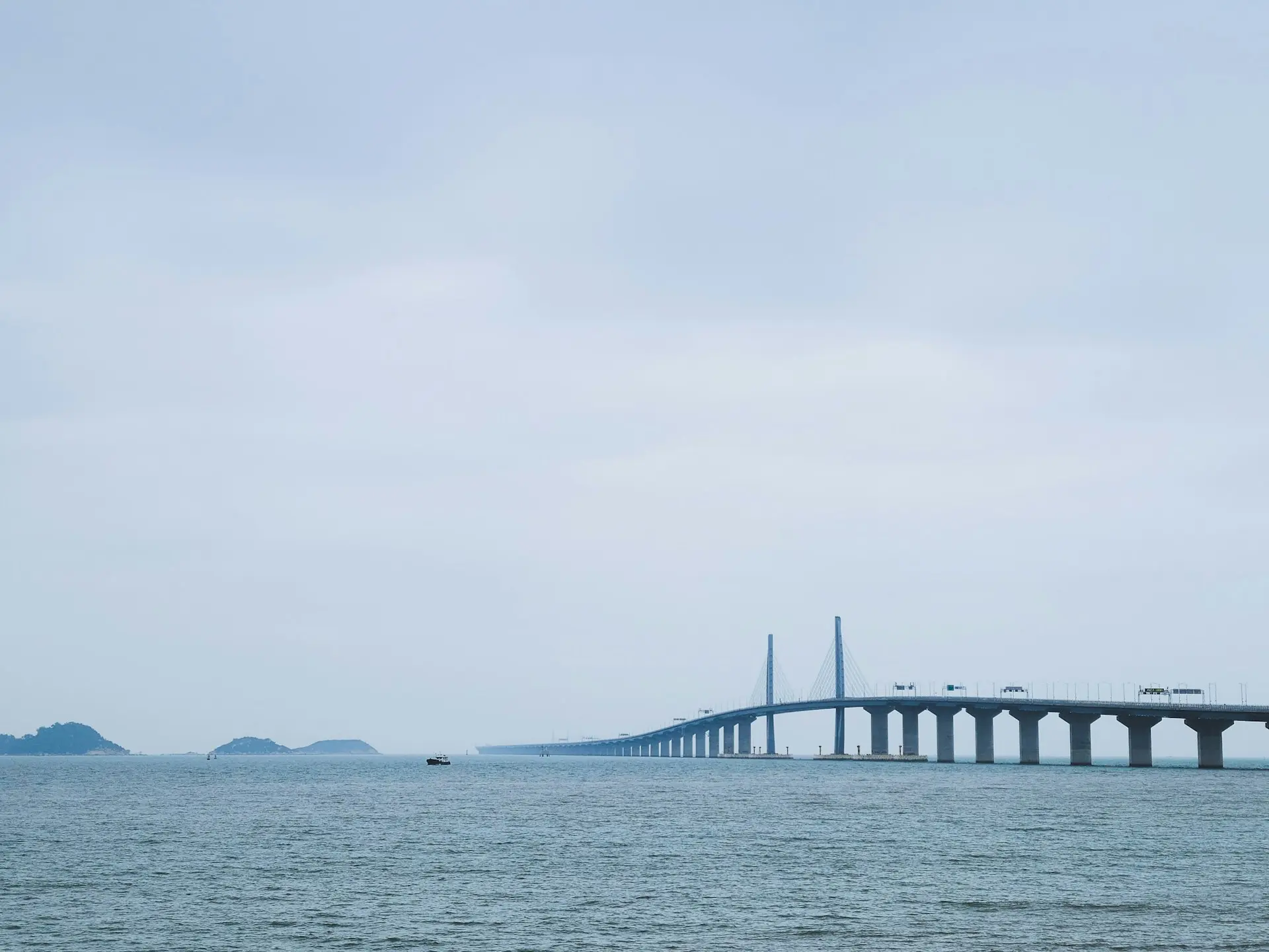 The Ultimate Macau Day Trip from Zhuhai: A Seamless Border Crossing Guide for E · Bether Hotel Guests